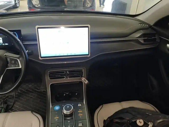 BYD Destroyer 05 2024 Glory Edition DM-i 55KM Luxury — Фото автомобиля 12