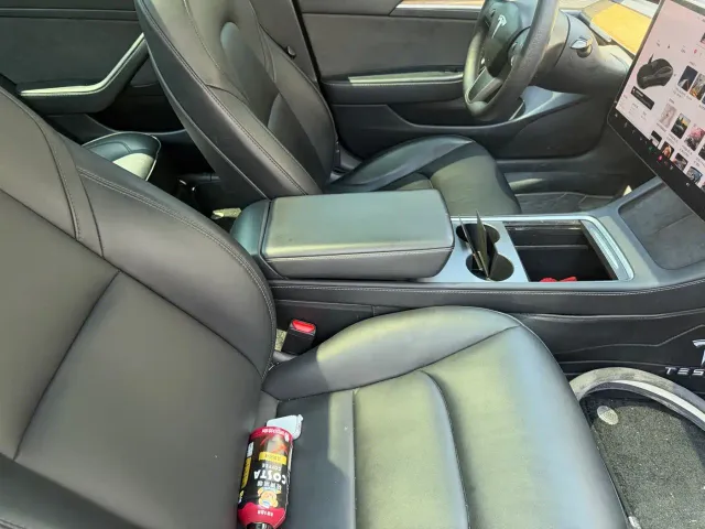 Tesla Model 3 — Фото автомобиля 7