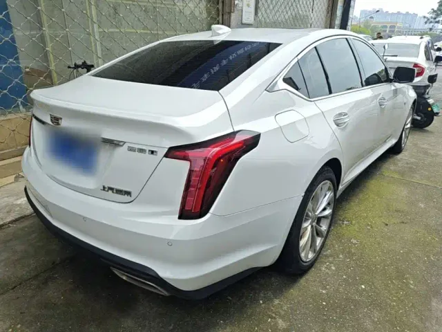 Cadillac CT5 — Фото автомобиля 6