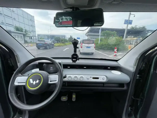 Wuling Hongguang Mini EV — Фото автомобиля 4