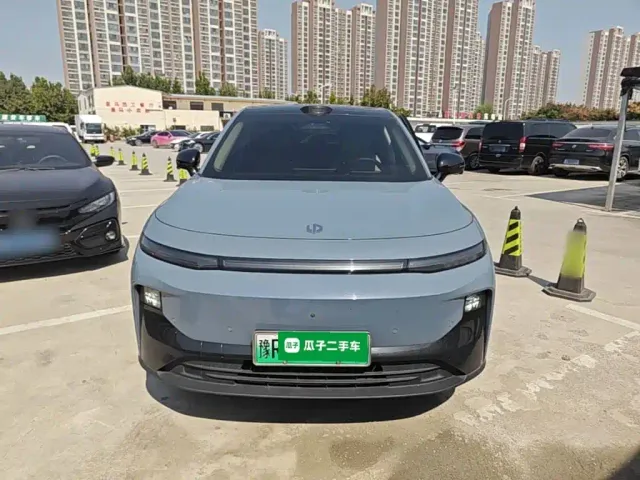 Leapmotor B10 — Фото автомобиля 2