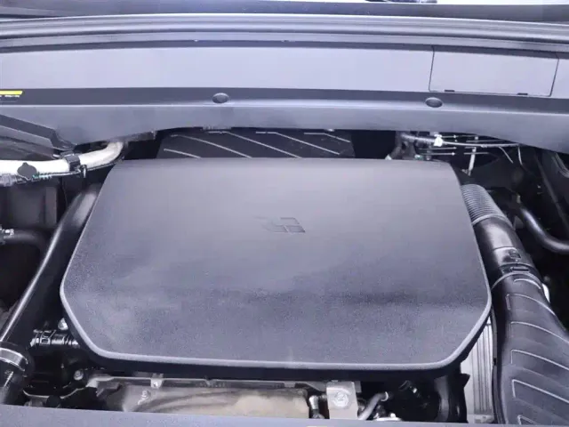 Li Auto L8 — Фото автомобиля 26