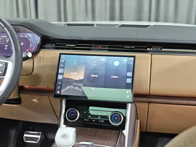 Land Rover Range Rover — Фото автомобиля 8