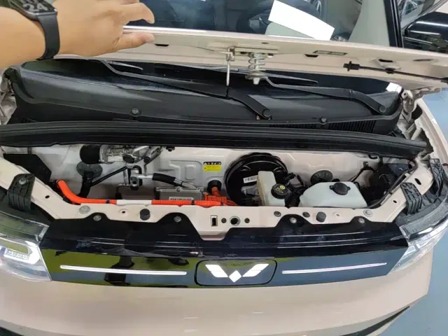 Wuling Hongguang Mini EV — Фото автомобиля 19