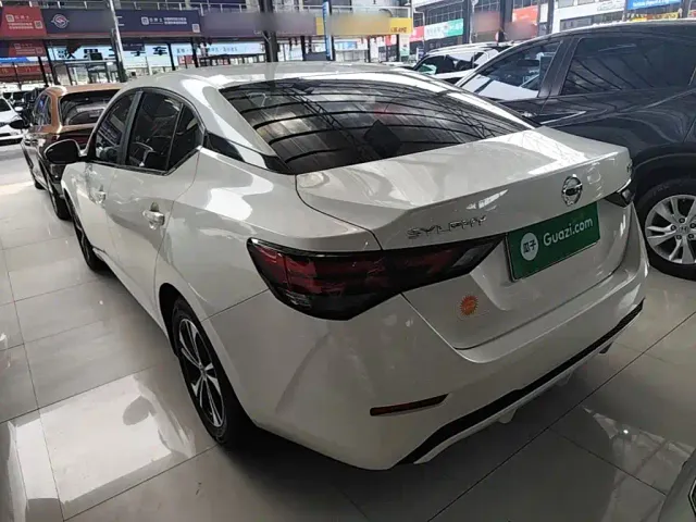 Nissan Sylphy — Фото автомобиля 4