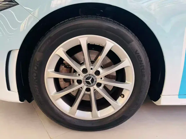 Mercedes-Benz A-Class — Фото автомобиля 3