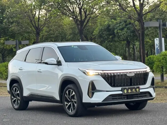 Geely Boyue L — Фото автомобиля 3