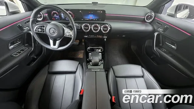 Mercedes-Benz A-Class — Фото автомобиля 7