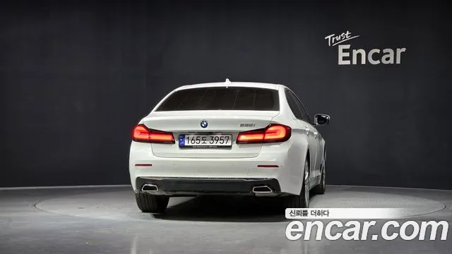 BMW 5-Series — Фото автомобиля 4