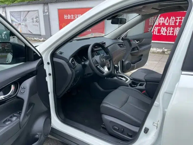 Nissan X-Trail — Фото автомобиля 8