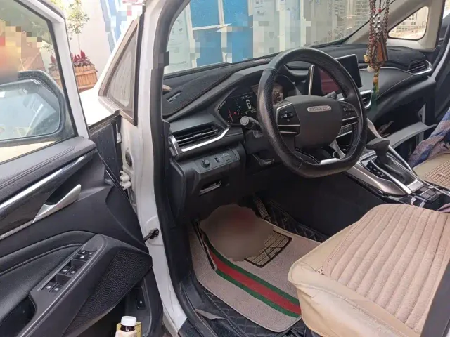Maxus G50 — Фото автомобиля 17