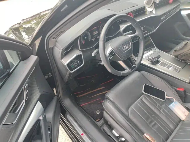 Audi A6L — Фото автомобиля 15