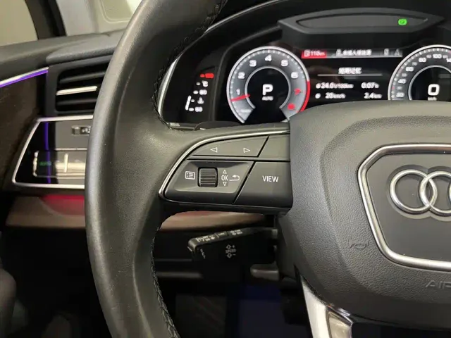 Audi Q7 — Фото автомобиля 21