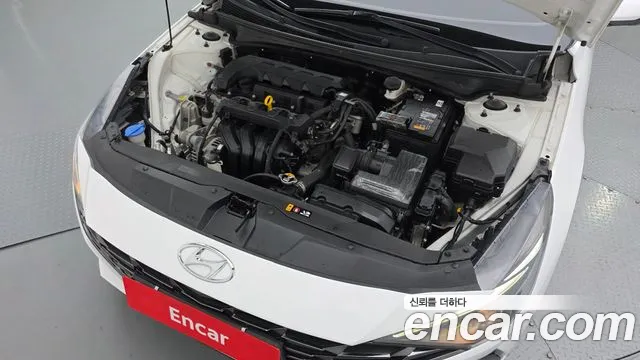 Hyundai Avante CN7 — Фото автомобиля 6