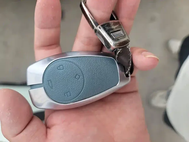Leapmotor T03 — Фото автомобиля 8