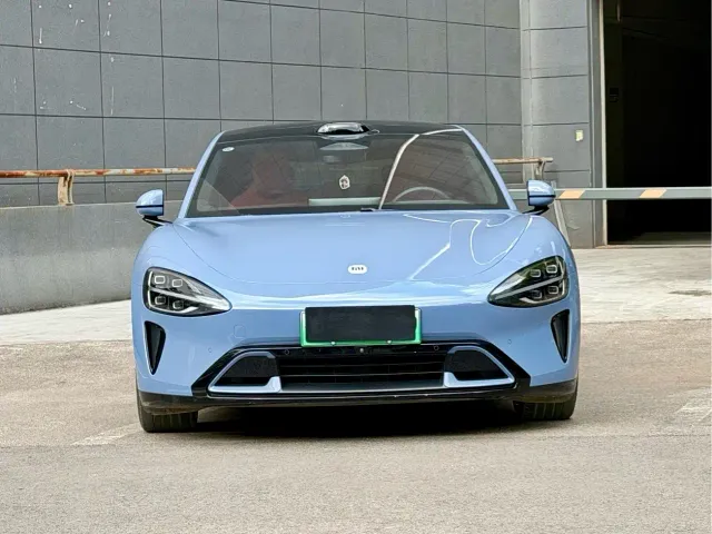 Xiaomi SU7 — Фото автомобиля 2