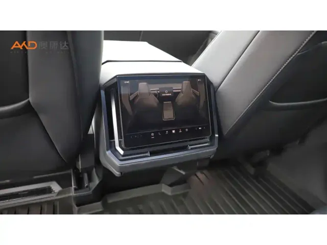 Tesla Cyber Off-Road Traveler — Фото автомобиля 9