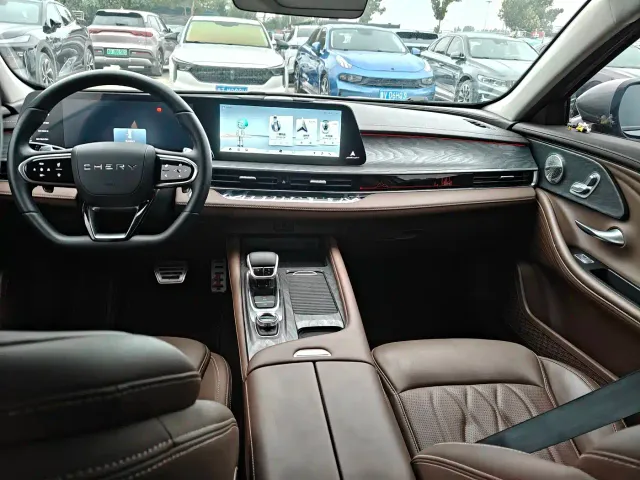 Chery Arrizo 8 — Фото автомобиля 6