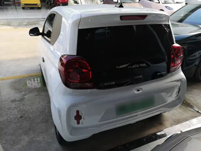 Roewe Clever — Фото автомобиля 4