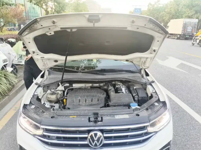 Volkswagen Tiguan L — Фото автомобиля 9