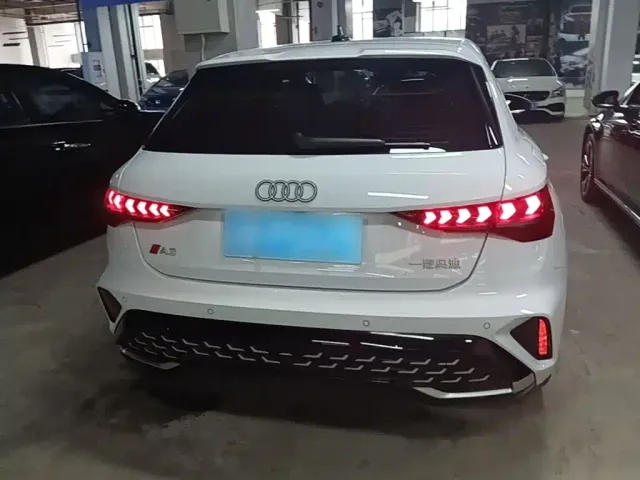 Audi A3 — Фото автомобиля 5