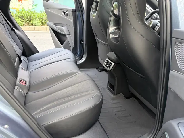 BYD Seal 06 — Фото автомобиля 15