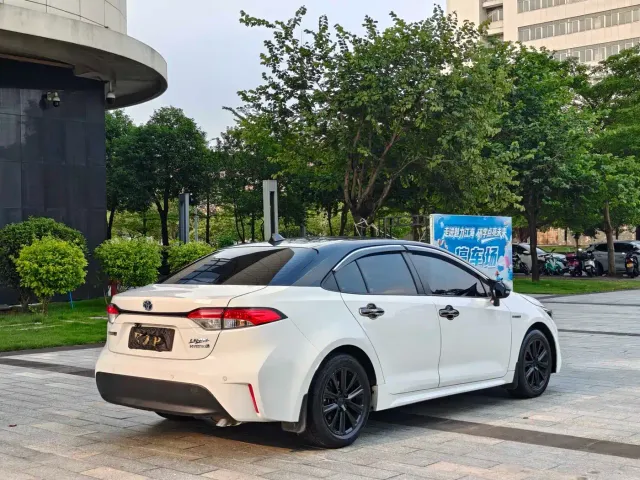 Toyota Levin 2023 Smart Hybrid 1.8L Leading Edition — Фото автомобиля 14
