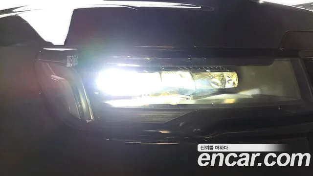 Cadillac Escalade Generation 5 — Фото автомобиля 21