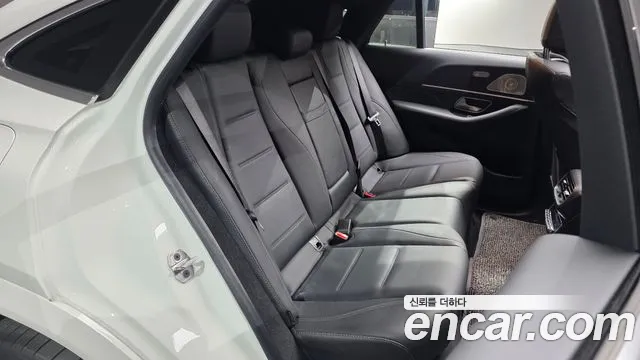 Mercedes-Benz GLE-Class — Фото автомобиля 10