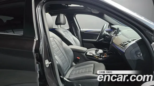 BMW X4 xDrive20i M Sport Pro Special Edition — Фото автомобиля 25