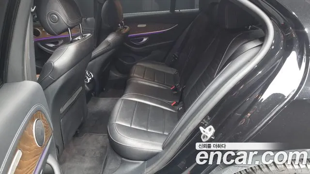 Mercedes-Benz E-Class W213 — Фото автомобиля 18