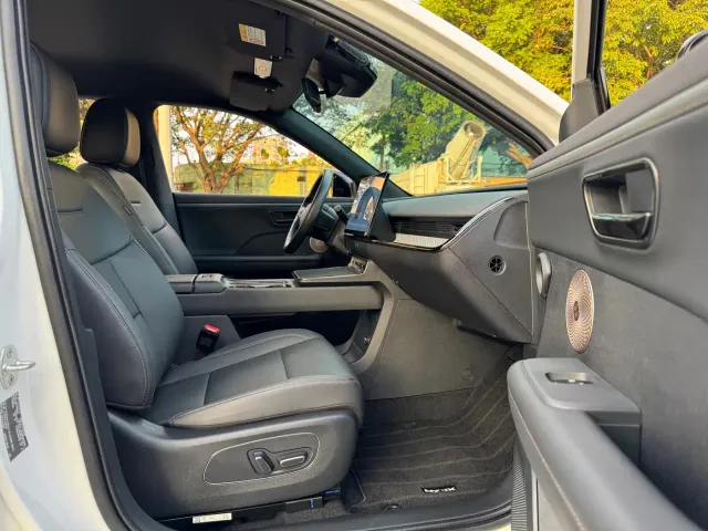 Toyota BoZhi 3X — Фото автомобиля 9