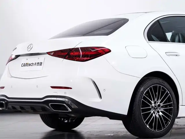 Mercedes-Benz C-Class — Фото автомобиля 9