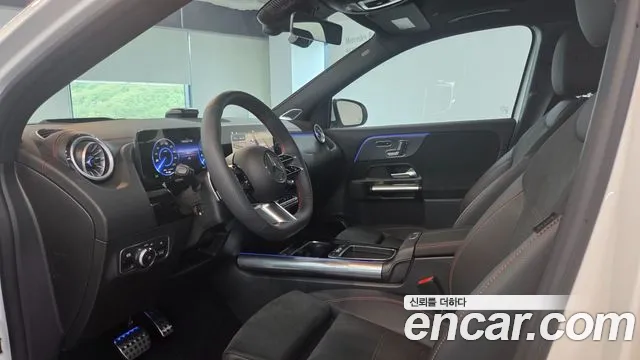 Mercedes-Benz EQA — Фото автомобиля 11