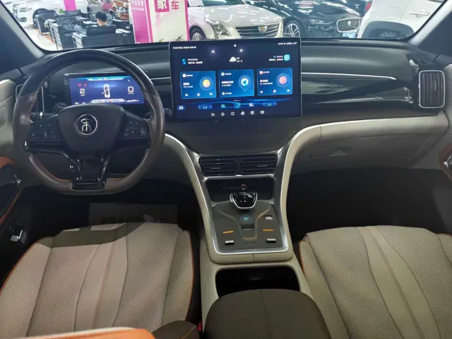 BYD Song Pro New Energy 2022 DM-i 110km Flagship Pro — Фото автомобиля 9