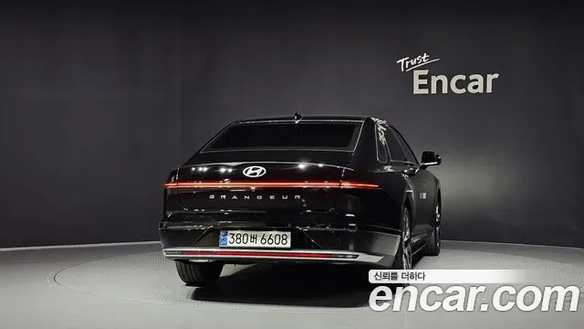 Hyundai Grandeur GN7 — Фото автомобиля 4