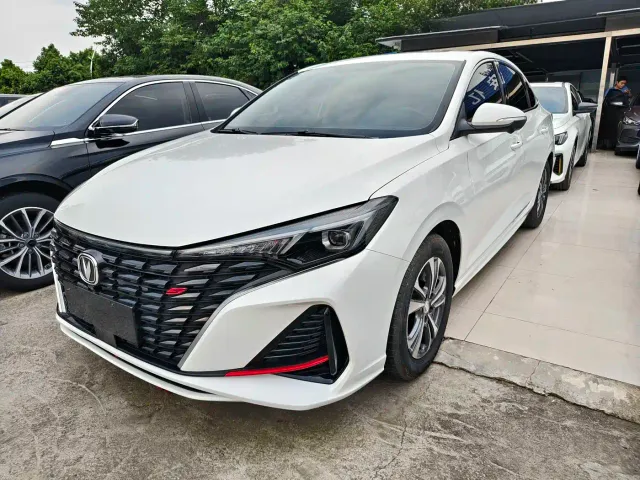 Фотография автомобиля — Changan Eado