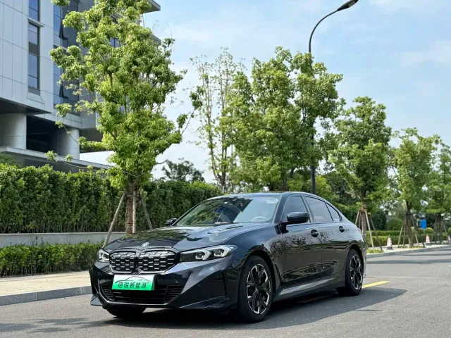 BMW i3 — Фото автомобиля 2