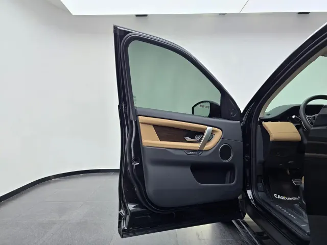 Land Rover Discovery Sport — Фото автомобиля 19
