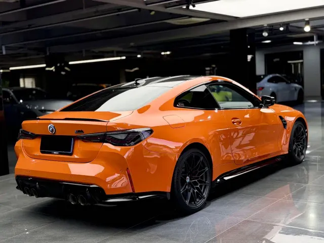 BMW M4 — Фото автомобиля 6