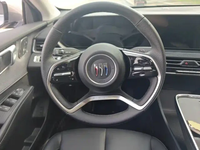 Buick LaCrosse — Фото автомобиля 13