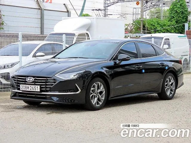 Hyundai Sonata Sonata (DN8) 2.0 LPG(Для проката) — Фото автомобиля 2