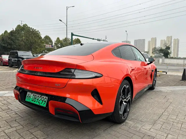 Xiaomi SU7 — Фото автомобиля 7