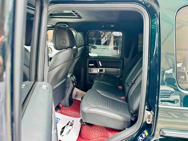 Mercedes-Benz G-Class — Фото автомобиля 12