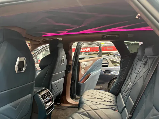 BMW XM — Фото автомобиля 9