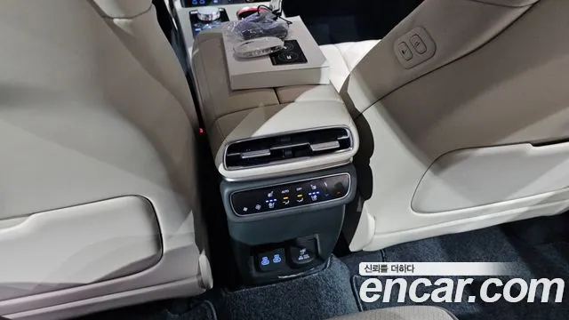 Genesis GV80 2.5T Бензин AWD — Фото автомобиля 18