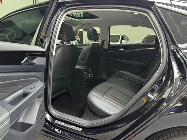 Volkswagen Passat — Фото автомобиля 8
