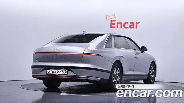 Фотография автомобиля — Hyundai Grandeur GN7