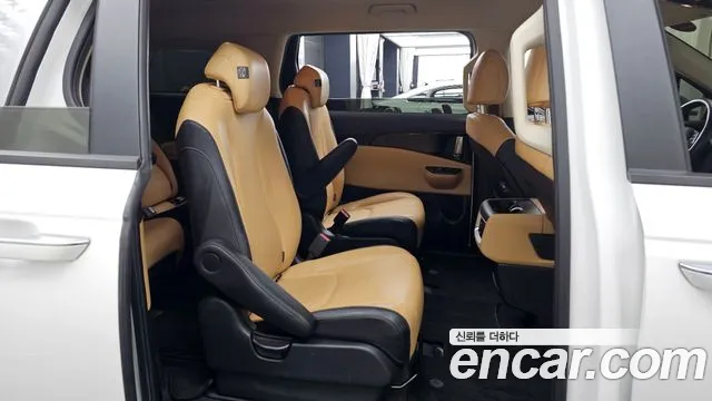 Kia Canival Carnival 4 поколение Дизель 9 мест Prestige — Фото автомобиля 12