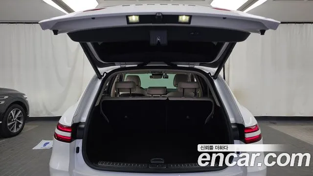 Genesis GV70 2.5T Бензин 2WD — Фото автомобиля 20